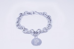 Bracciale catena in argento con pendente Logo