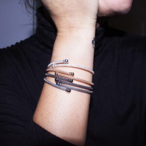 Bracciale rigido in argento dorato