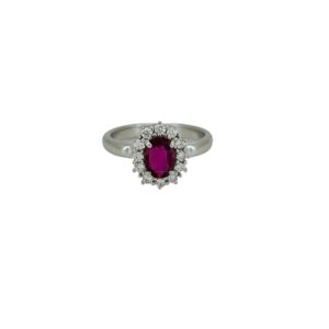 WHITE GOLD RING WITH OVAL RUBY AND DIAMONDS